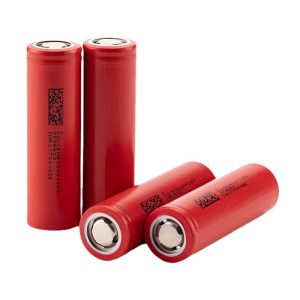 DMEGC INR21700-45E 3.7V 4500mAh 10A Discharge 21700 Lithium-ion Rechargeable Battery for Flashlights DIY Batteries Etc